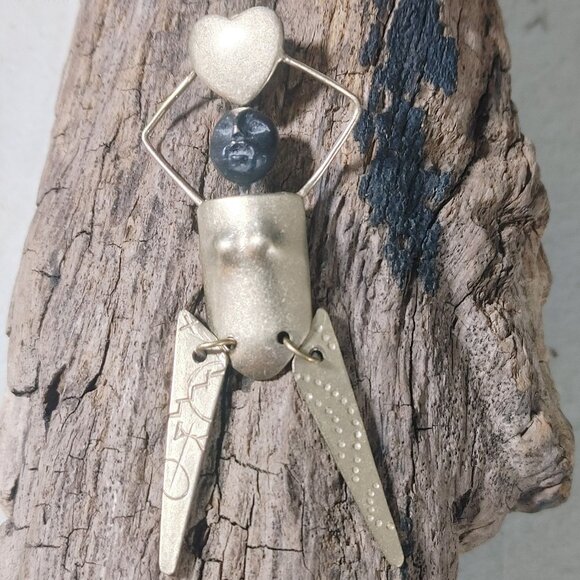 Lena Pin Brooch Woman Heart Tribal Design Vintage Handmade Brass Figurine Signed - Picture 1 of 12